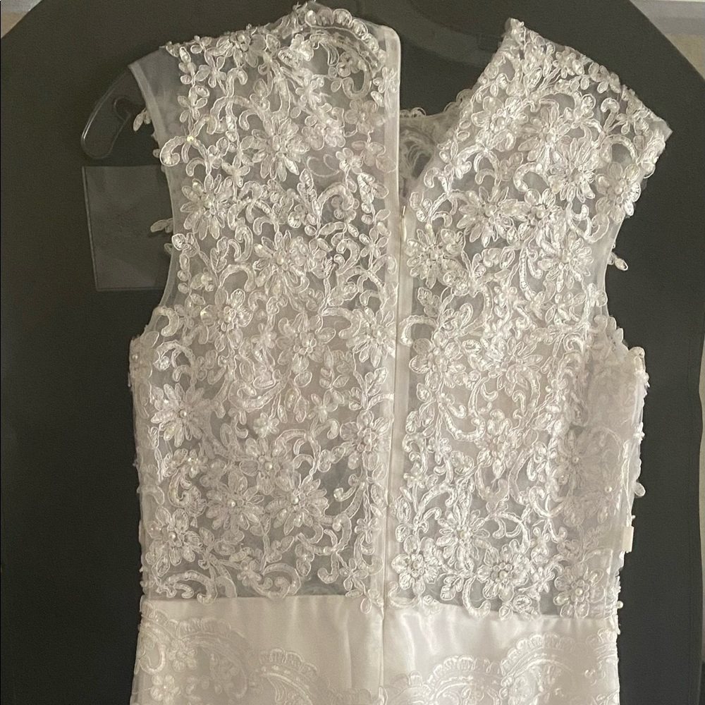 Wedding dress